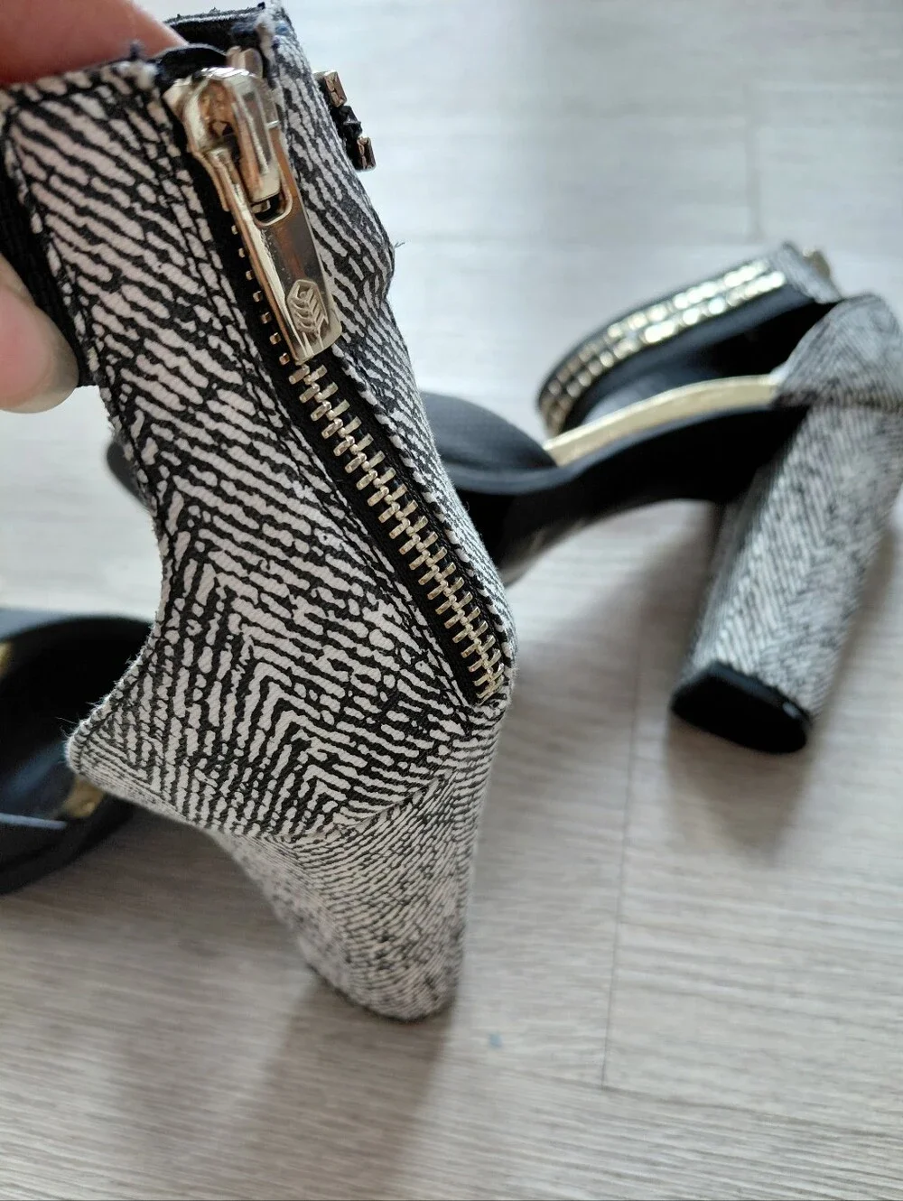 Call It Spring Black & White Patterned Block Heel Sandals Size 9